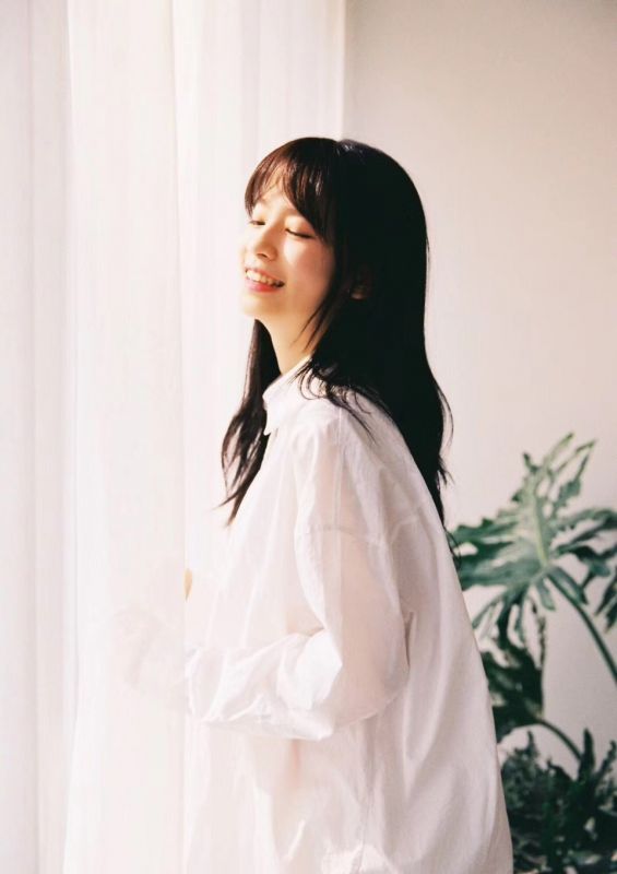 性感萝莉熟女风格气质火辣美腿玉足写真