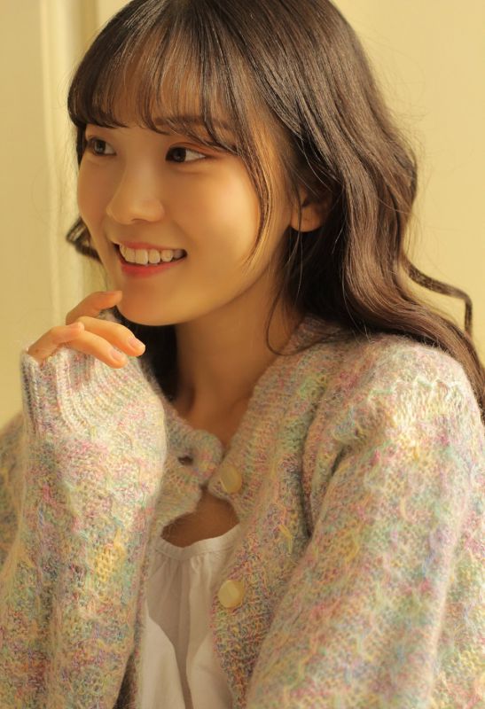 风情长发美女私房小露香肩大胆开放露点性感照片