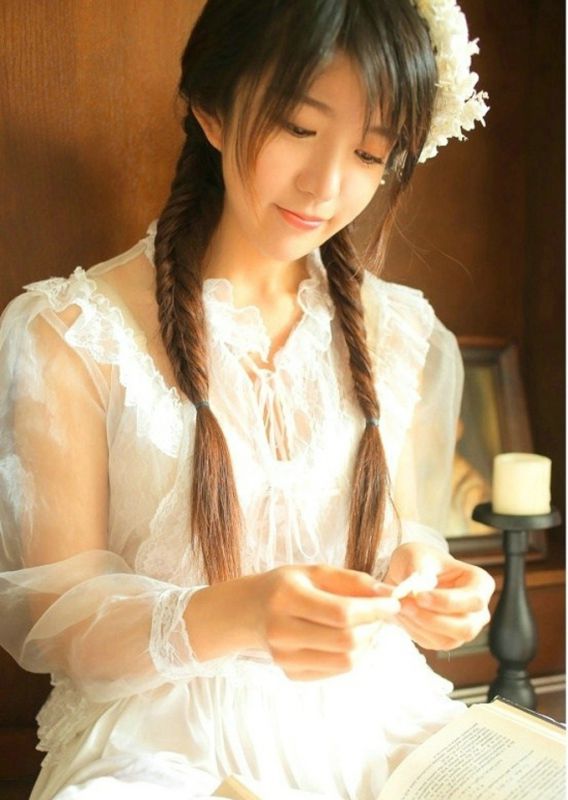麻花辫美女优雅古典白纱长裙妖娆性感图片
