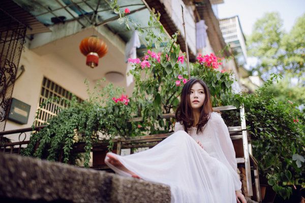 精灵美少女夏日迷人写真