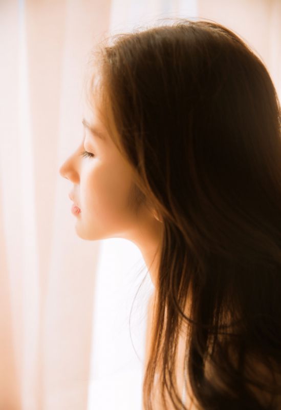 氧气少女丰韵大奶性感火辣露背写真