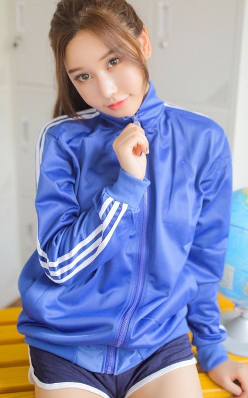 校园女神更衣室脱衣性感诱惑素人写真