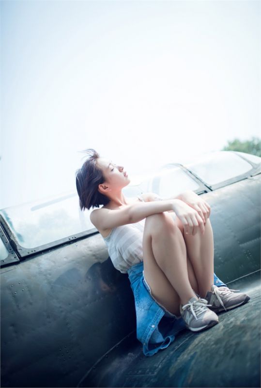 小清新美女户外迷人私房照
