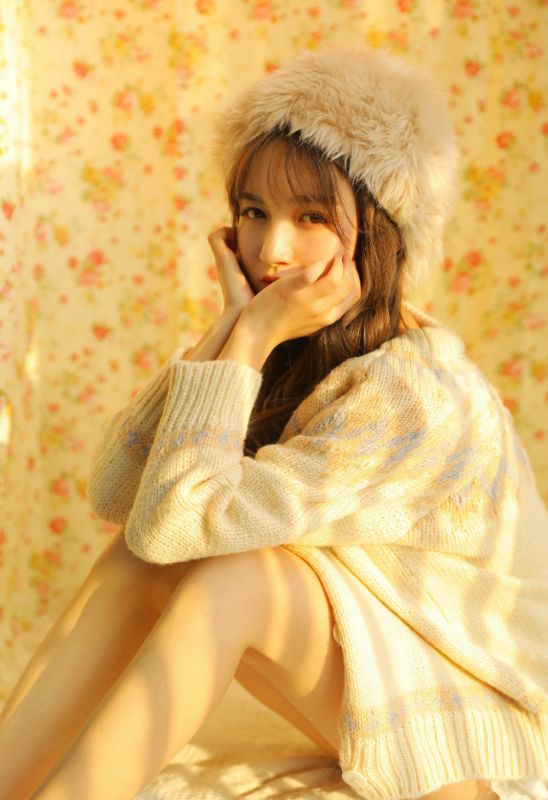 时尚气质美女性感身材撩人亚洲色图写真