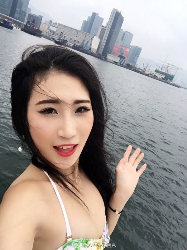 清水长发美女Wendy智秀微博诱惑写真