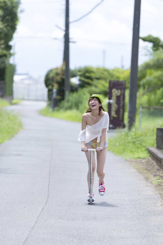 日本美女模特摺河残愿猩阌巴技