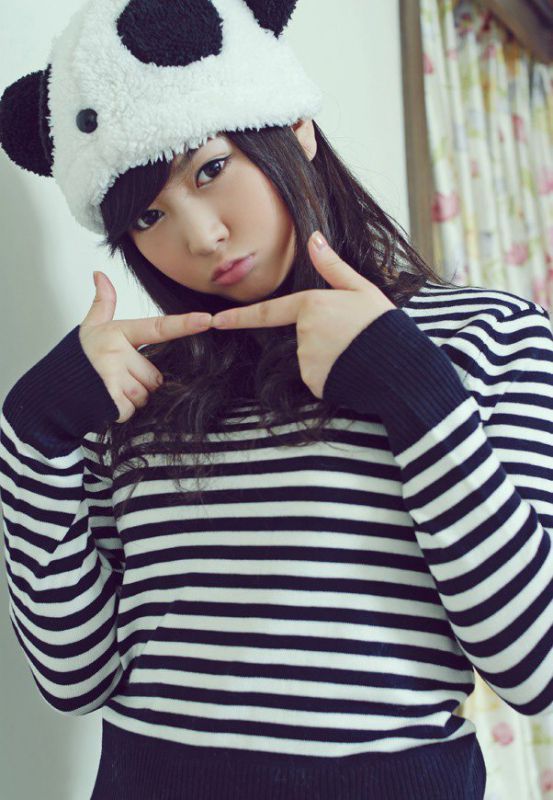 清纯少女唯美熊猫头写真