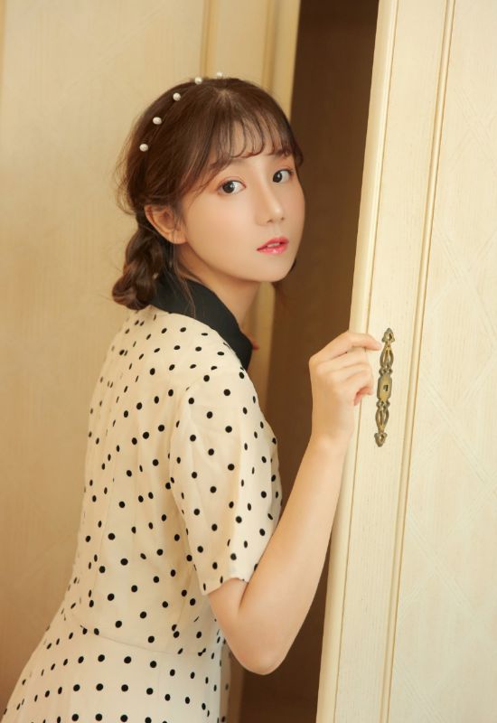 童颜萝莉稚嫩可爱娇羞甜美清纯私房美女写真图片