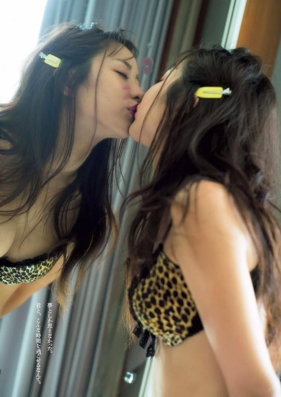 亚洲无码黄色系美女美乳翘臀人体私处特写图片