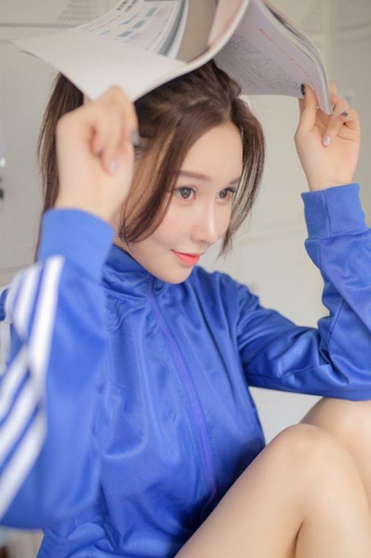 校园女神更衣室脱衣性感诱惑素人写真