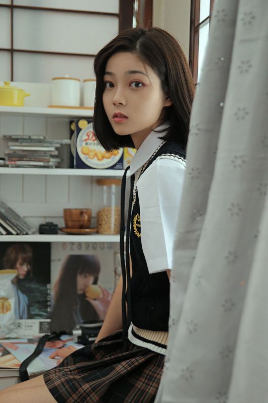 日本少女放课后冷艳白丝萌妹子写真