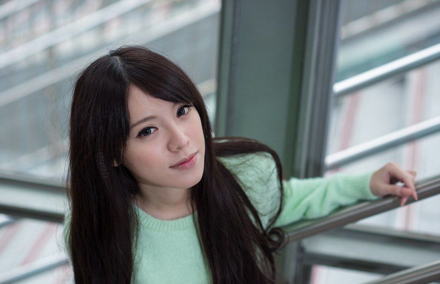 清纯美女林若恩高清迷人外拍