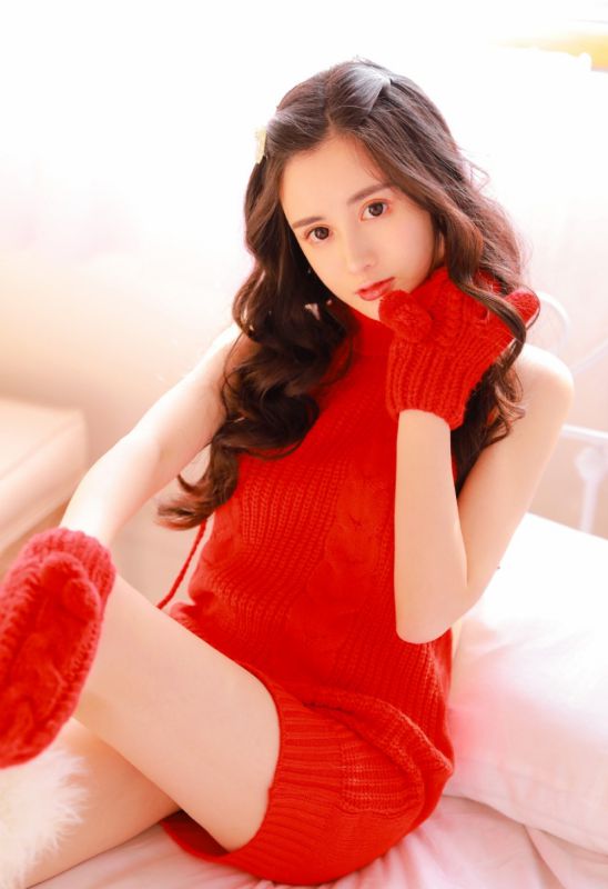 露背毛衣网红美女玉足美腿风情性感妖娆写真