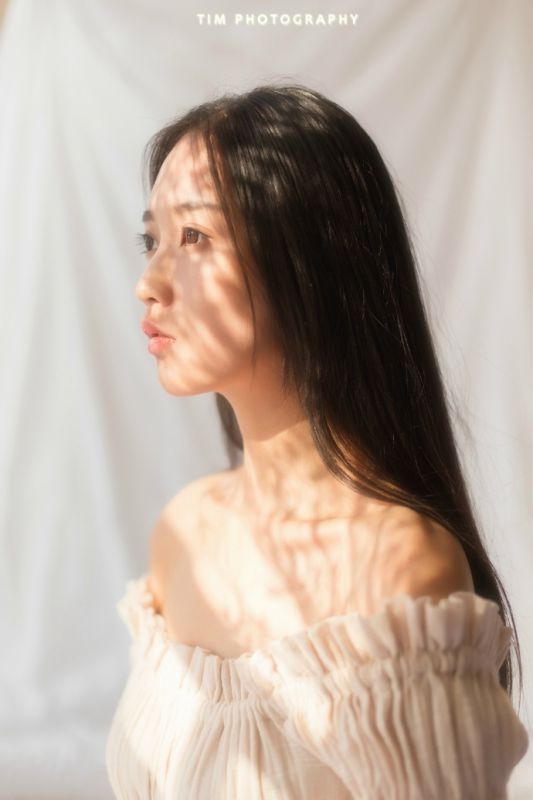 长发美女冷艳女神气质光滑玉体人体艺术性感写真