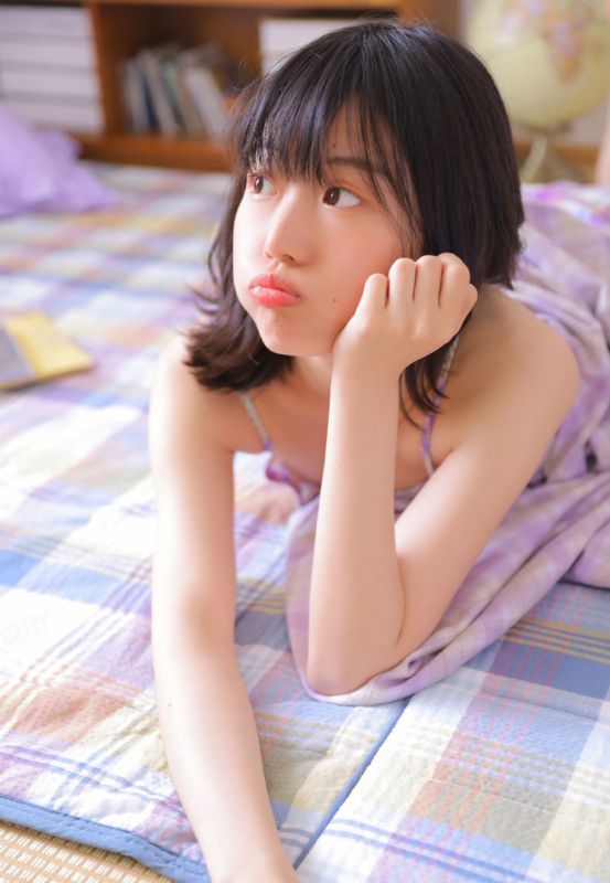 短发小纯爱少女模特日系清新摄影美腿性感写真
