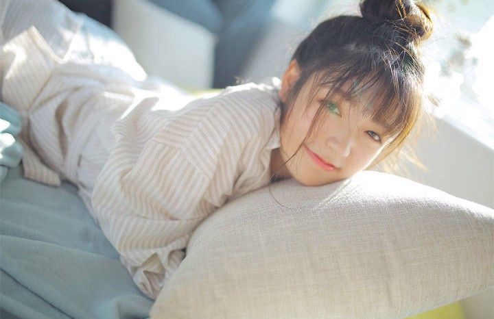 长腿翘臀美女性感撩人私房写真图片