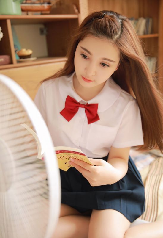 高中jk学生妹美女校花居家制服诱惑性感写真