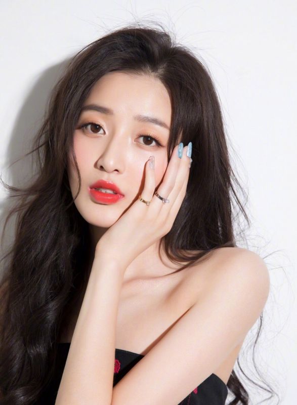 才艺双全美女王秀竹私房内衣惹火冷艳诱惑图片