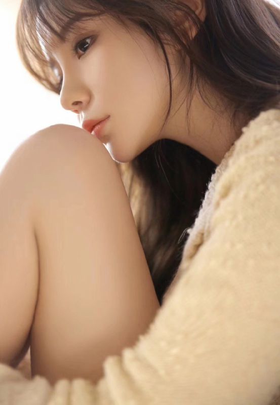 氧气少女熟睡脱衣性感火辣私房写真