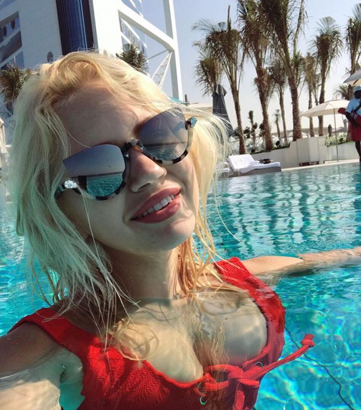 金发爆乳嫩模Anita Imerlin性感写真