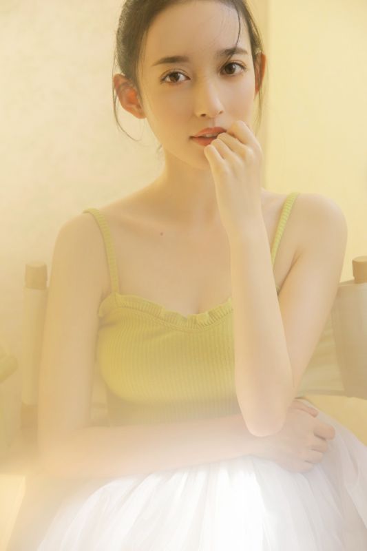 宅男女神私房酥胸长裙小清新少女写真