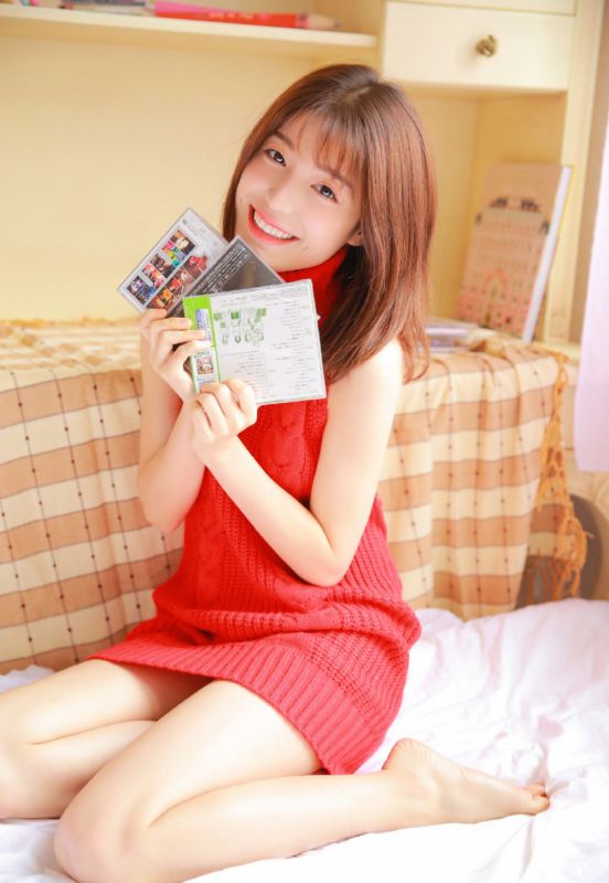 露背毛衣网红美女玉足美腿风情性感妖娆写真