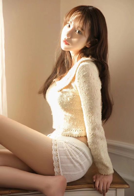 氧气少女熟睡脱衣性感火辣私房写真
