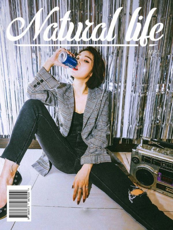 纹身巨乳美女火辣狂野风骚妖娆性感私房写真图片