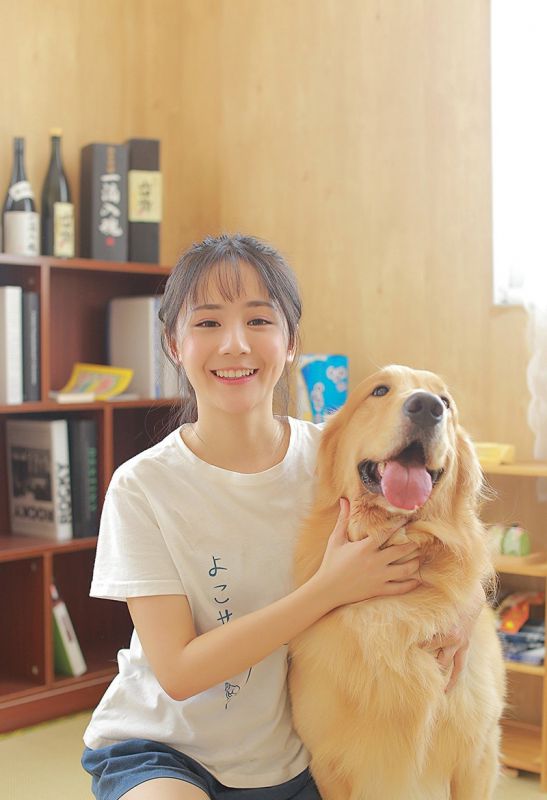 元气美女私房热裤白皙长腿日系氧气写真