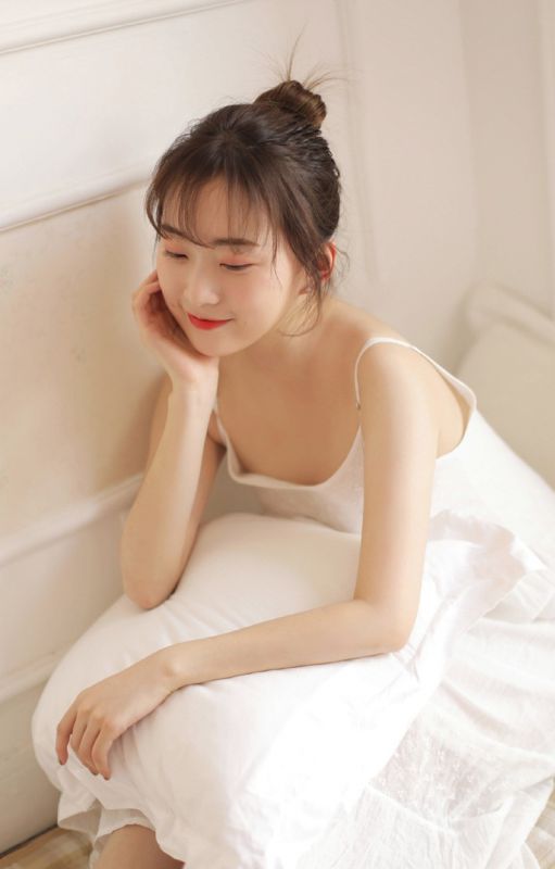 成熟冷艳美女大胆诱人内衣女人下面宅福利性感图片