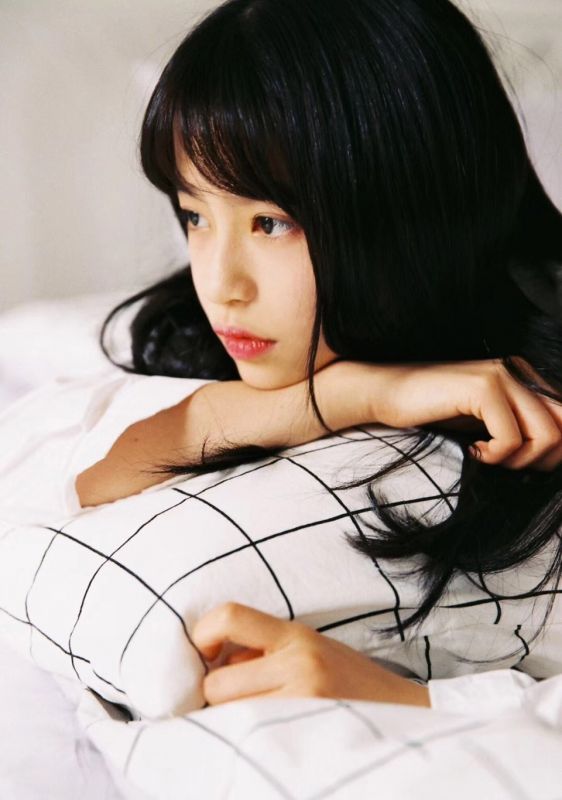 性感萝莉熟女风格气质火辣美腿玉足写真