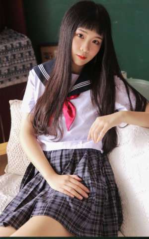 日本长发美女御姐jk制服短裙大胆人体艺术写真