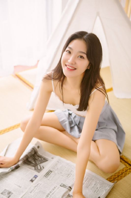 宅男女神私房超短裙白色内衣清纯唯美写真