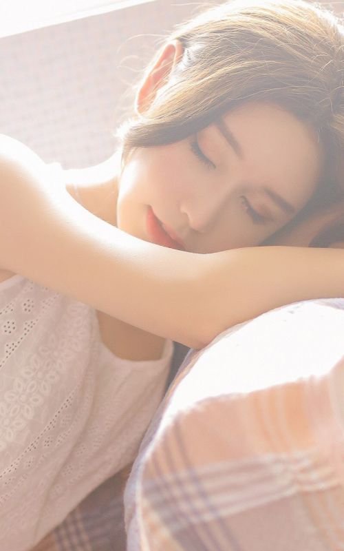 麻花辫淑雅少女私房香艳唯美诱人美女写真