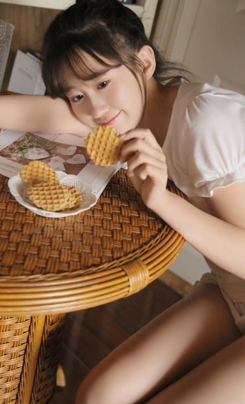 日系小清新甜美少女下午茶时光自然美女清纯写真