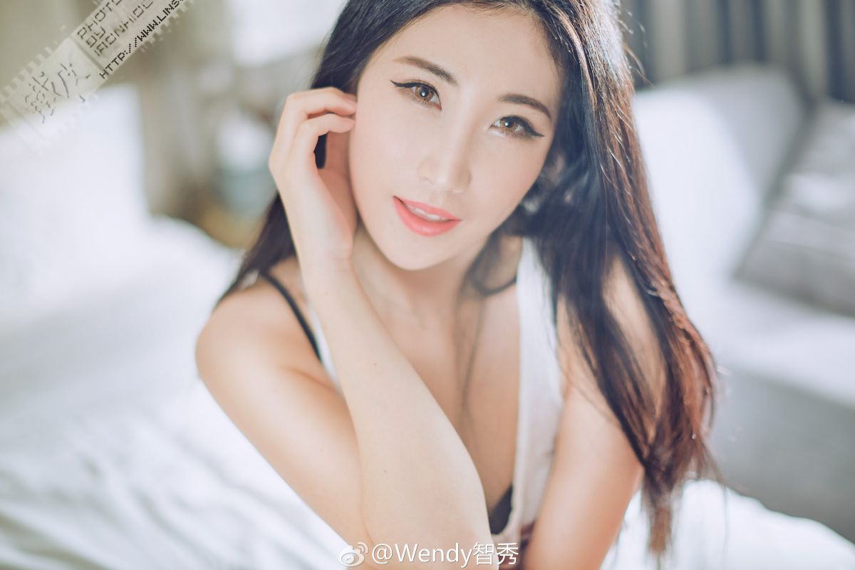 清水长发美女Wendy智秀微博诱惑写真