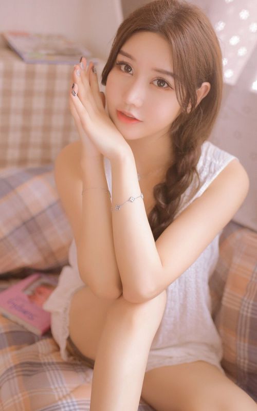 麻花辫淑雅少女私房香艳唯美诱人美女写真