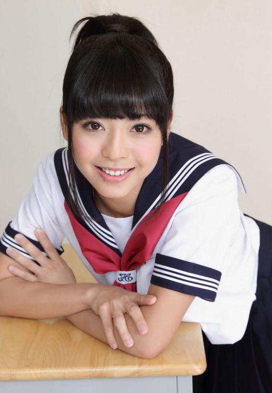 日本美女诱惑写真 日本美少女佐藤丽奈清纯制服诱惑写真