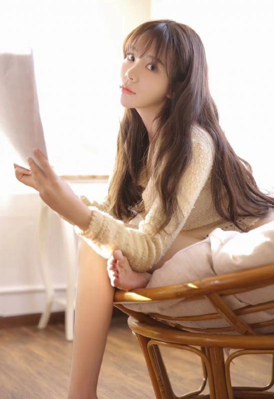 氧气少女熟睡脱衣性感火辣私房写真