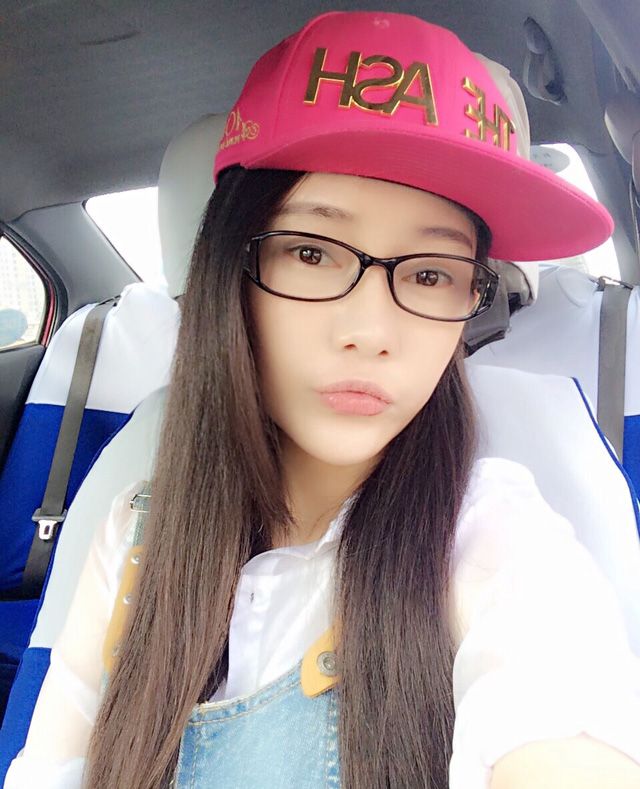 素颜美女郭芮溪可爱迷人写真集