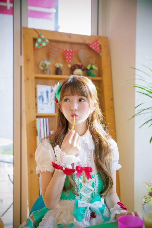 韩国嫩模yurisa初晨唯美写真