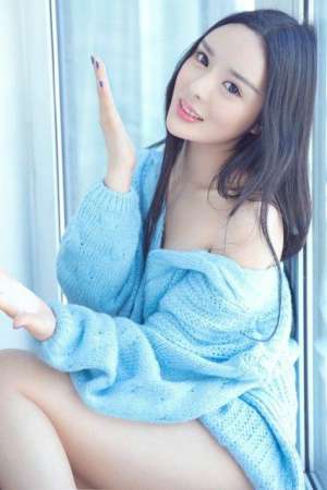 长发美女私房真空毛衣情趣诱惑性感裸体艺术写真