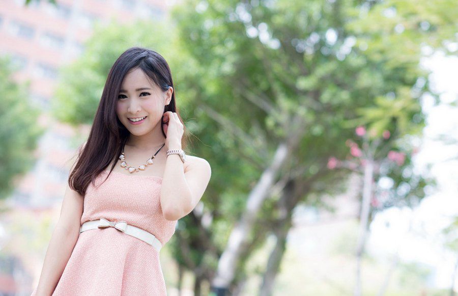 气质美女孟洁高清迷人写真集