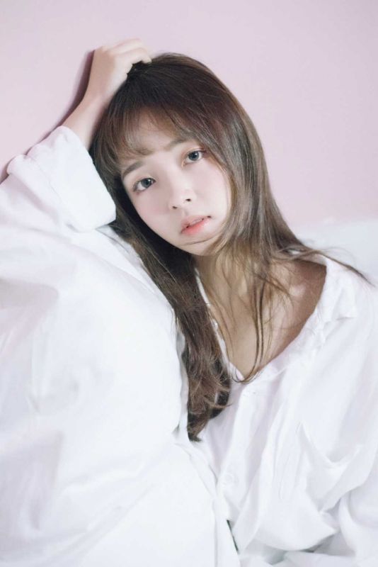 宅男女神私房酥胸长裙小清新少女写真