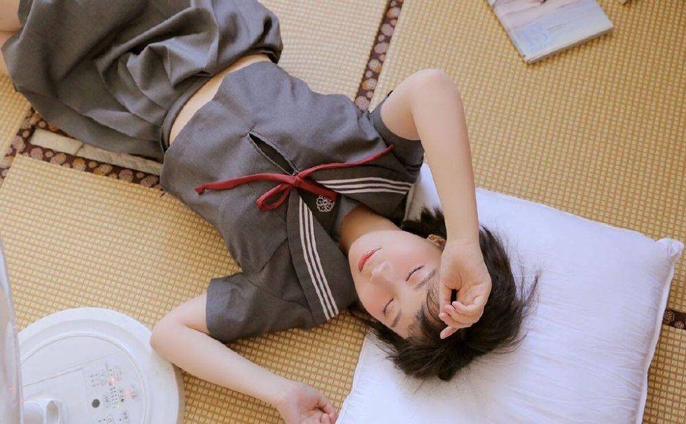 自然美女私房浴缸洗澡性感丰盈人体艺术写真