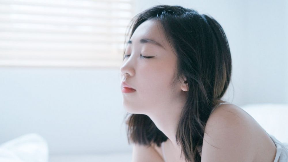 清纯素人性感香肩锁骨酥胸短裙写真