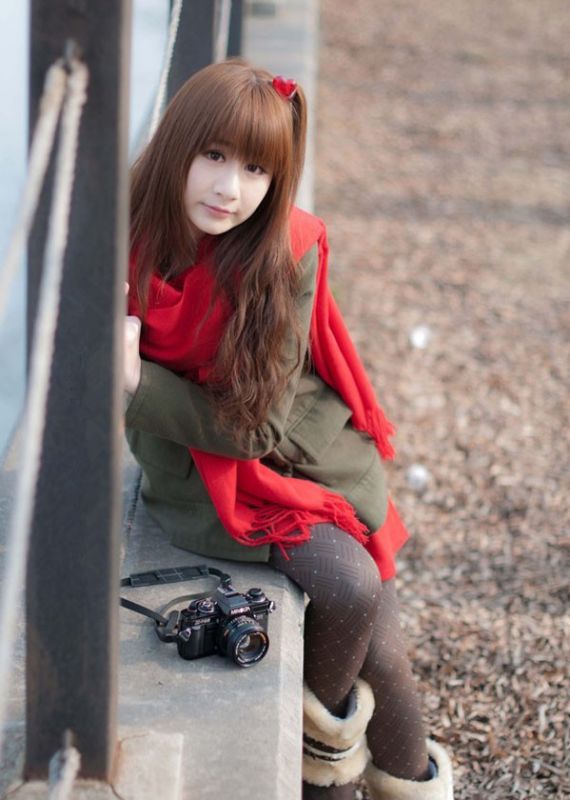 甜美小萝莉户外高清写真