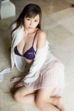日本内衣少妇杉原杏璃私房高清写真