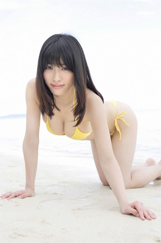 日本美女拍写真超诱惑 日本爆乳美女今野杏南比基尼内衣诱惑写真