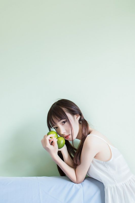 双马尾萝莉酸甜羞涩清纯唯美白嫩写真